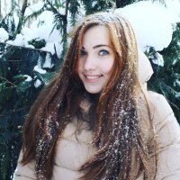 Прогулка по снежному лесу :: Ксюша Усманова