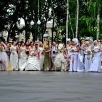 Парад наречених :: Леся Українка