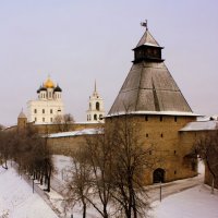 ЗИМНИЙ ПСКОВ :: Николай Гренков