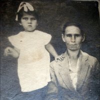 Мама и дочка. 1924 год :: Нина Корешкова