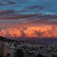 Закат над Барселоной :: Вадим Лячиков