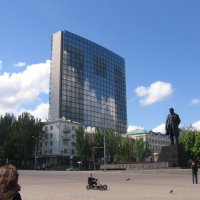 Донецк 1 мая 2016 площадь Ленина В.И. :: Владимир 