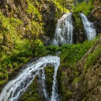 Ступенчатый водопад в горах Алматы :: Марат Макс