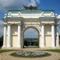 Новочеркасск. Триумфальная арка :: Нина Бутко