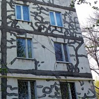 Стена дома с "граффити" :: Асылбек Айманов