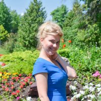 Летняя фотосессия в синем платье :: Сергей Тагиров