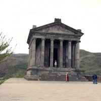 древний храм в Гарни :: Лидия кутузова