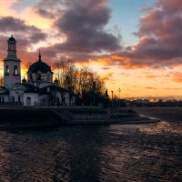 Закат над Невой :: Владимир Миронов