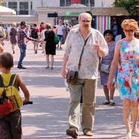 Городские зарисовки. Современники и современницы. :: Геннадий Александрович