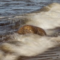 Вода камень точит :: Виталий 