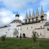 Тихвинский монастырь :: Наталья 