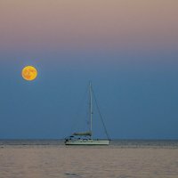 Восход Луны над Средиземным морем. :: Александр Творогов