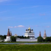Иосифо-Волоцкий монастырь :: Владимир Безбородов