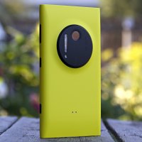 Nokia Lumia 1020 Yellow :: Roman Dubrovin
