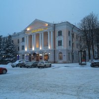 Падал легкий снег :: Елена Миронова