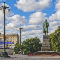 Москва. Памятник Н. В. Гоголю :: В и т а л и й .... Л а б з о'в