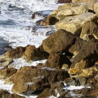 каменистый берег Средиземного моря :: vasya-starik Старик