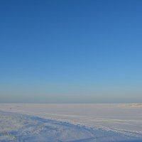 Начало большого Белого моря и маленькие рыбаки в Северодвинске. :: Михаил Поскотинов