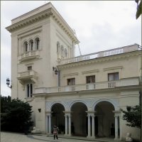 Ливадийский дворец: вход в музей :: Ирина Лушагина