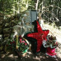 Мемориал на месте стоянки Ак-Мечетского партизанского отряда. :: Борис 