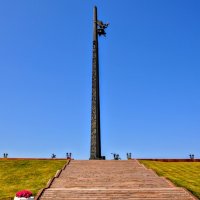Монумент Победы на Поклонной горе :: Анатолий Колосов