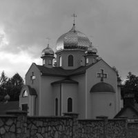 Православный   храм   в    Ивано - Франковске :: Андрей  Васильевич Коляскин