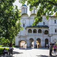 За кремлевской стеной. :: Владимир Безбородов