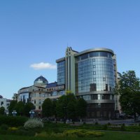 Офисный   центр   в   Ивано - Франковске :: Андрей  Васильевич Коляскин