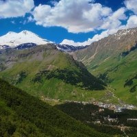 Эльбрус, вид с южного хребта. :: M Marikfoto