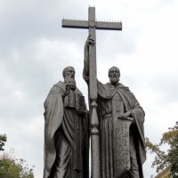 Памятник Кириллу и Мефодию (Москва) :: Александр Качалин