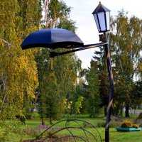 Зонт, лавочка, фонарь и осень... :: Savayr 
