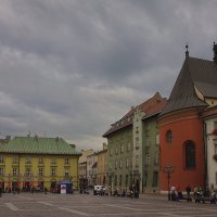 Площадь у Красного Костела, вечер :: M Marikfoto