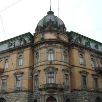 Административное   здание  в  Львове :: Андрей  Васильевич Коляскин