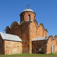 Церковь Спаса Преображения на Ковалевом поле, 1345 г. :: Елена Павлова (Смолова)