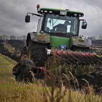 Джон Дир крутой американец. John Deere cool american. :: Юрий Воронов