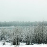Река готовится к зиме :: раиса Орловская