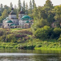 Монастырь на реке Волга .г.Старица :: александр варламов