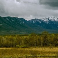 Наши горы в мае :: Виктор Индюхин
