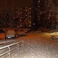 Любимый подъезд в первый день зимы 2017/18 :: Андрей Лукьянов