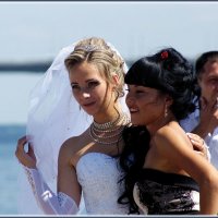 Невеста с подружкой. :: Anatol L