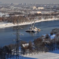 Река Москва...1 февраля :: Анатолий Колосов