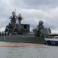 Владивосток. Гвардейский ракетный крейсер "Варяг" :: Абрис 