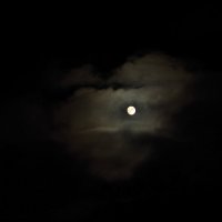 Луна в облаках :: Серж Григорьев