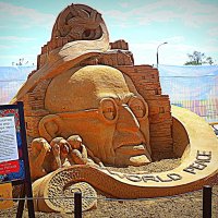 Выставка песчаных фигур в Коломенском. :: Владимир Драгунский