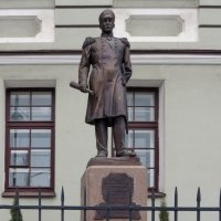 Памятник П.С.Нахимову :: Вера Щукина