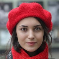 Красная шапочка. :: Саша Бабаев
