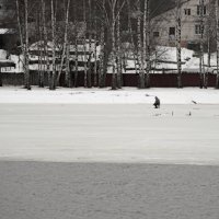 Рыбаки на тающем льду :: Сергей Владимирович Егоров