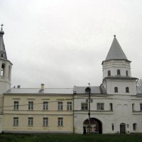 Колокольня Никольского собора и Воротная башня Гостиного двора  XVII века. :: Ирина ***
