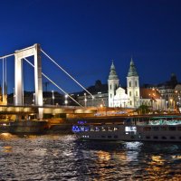 Будапешт, Мост Эржебет. Церковь Бельвороши :: Татьяна Ларионова