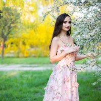 Девушка-весна :: Алексей Варфоломеев